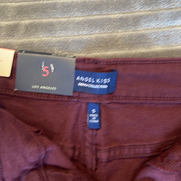 Angel Kiss High Rise shorts - Size 5 - Maroon color - Picture 2 of 3